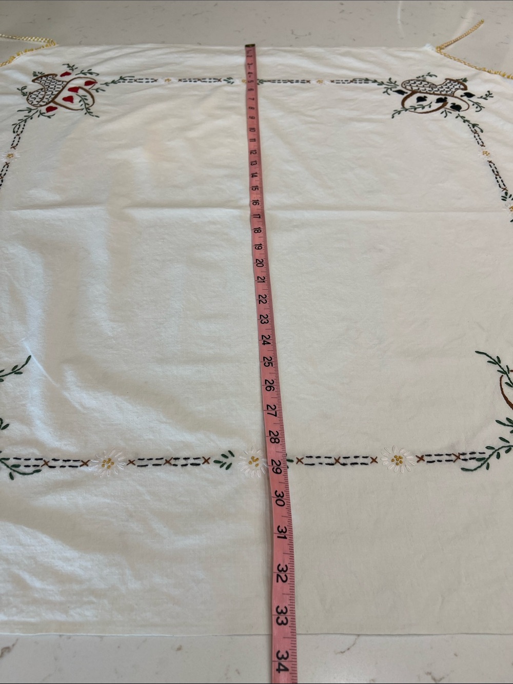 Vintage Embroidered Bridge Card Table Cover Poker Hearts Spades Clubs Diamonds - Picture 9 of 10